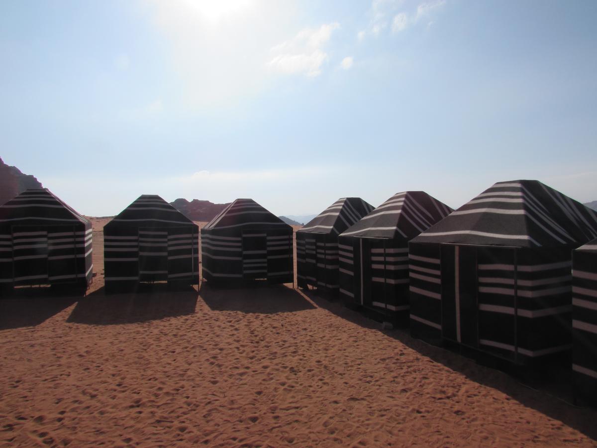 Desert Moon Camp Wadi Rum Exterior foto